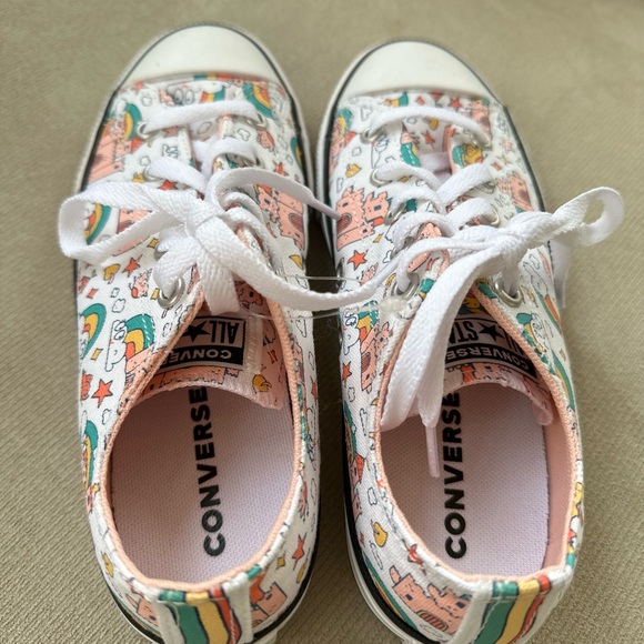 CONVERSE CHUCK TAYLOR ALL-STAR RAINBOW CASTLES sz 3 - Picture 4 of 6